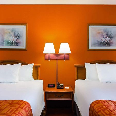 Howard Johnson By Wyndham Panama City Extérieur photo